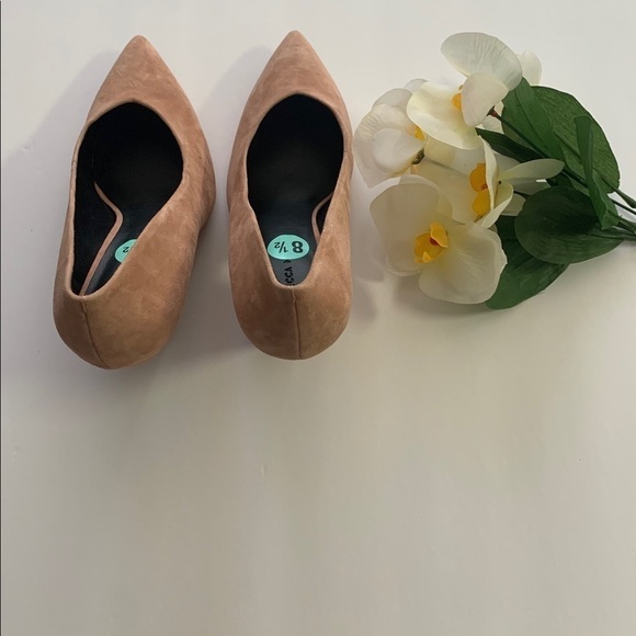 New Rebecca Minkoff Zuria Heel in Blush Suede 8.5 - Picture 5 of 10